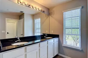 8615 Andalucia Field Dr, Tampa, FL 33637 - Photo 27