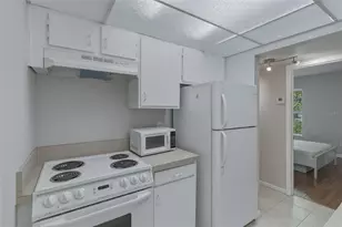 1799 N Highland Ave, Clearwater, FL 33755 - Photo 9