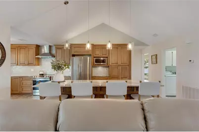 2002 E View Drive, Sun City Center, FL 33573 - Photo 17