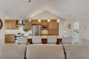 2002 E View Dr, Sun City Center, FL 33573 - Photo 17