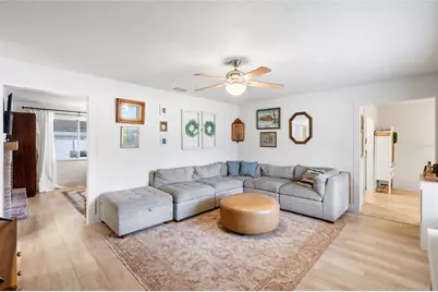 8212 Sunny Vale Place, Tampa, FL 33615 - Photo 5