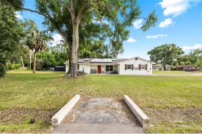 8212 Sunny Vale Place, Tampa, FL 33615 - Photo 41