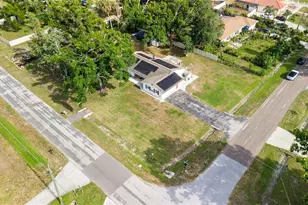 8212 Sunnyvale Pl, Tampa, FL 33615 - Photo 3