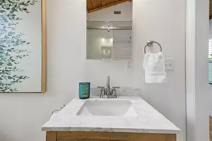 1337 34th Ave N, Saint Petersburg, FL 33704 - Photo 21