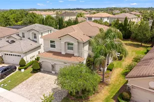 30271 Southernwood Ct, Wesley Chapel, FL 33543 - Photo 3