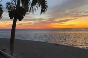 5280 Coquina Key Dr SE, Saint Petersburg, FL 33705 - Photo 3