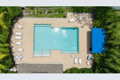 8421 Edgewater Place Boulevard, Tampa, FL 33615 - Photo 29