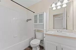 8421 Edgewater Pl Blvd, Tampa, FL 33615 - Photo 19