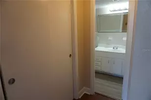 470 3rd St S, Saint Petersburg, FL 33701 - Photo 13
