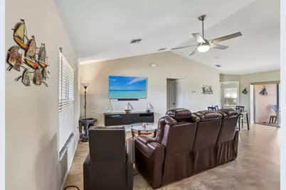 1008 La Jolla, Sun City Center, FL 33573 - Photo 9