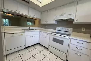 109 Nancy Dr, Oldsmar, FL 34677 - Photo 5