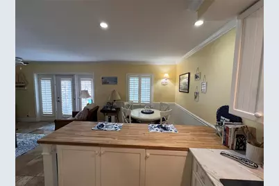 5164 Beach Drive SE #B furnished, Saint Petersburg, FL 33705 - Photo 7