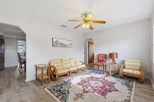 6000 12th Way N, Saint Petersburg, FL 33703 - Photo 3