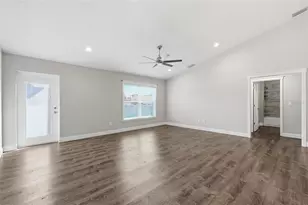 5332 Pierpoint Ave, Spring Hill, FL 34608 - Photo 11