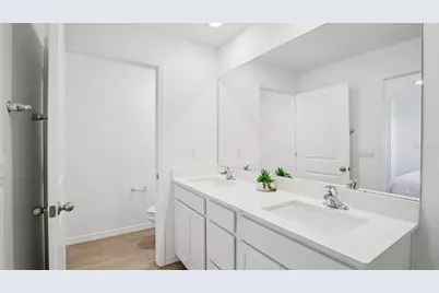 8308 Riverbend Rise Lane, Tampa, FL 33619 - Photo 21