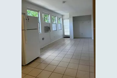 2574 Hawthorne Street, Sarasota, FL 34239 - Photo 11