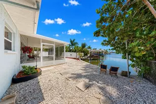 6513 Abaco Dr, Apollo Beach, FL 33572 - Photo 5