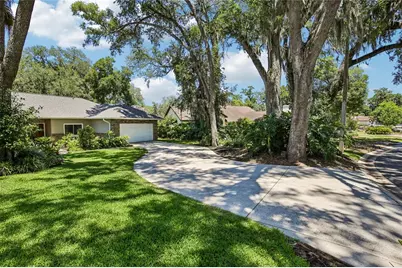 2754 Buckhorn Oaks Drive, Valrico, FL 33594 - Photo 3