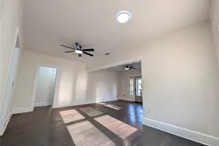 985 8th Ave S, Saint Petersburg, FL 33705 - Photo 9