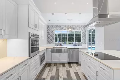 30303 Laurelwood Lane, Wesley Chapel, FL 33543 - Photo 17