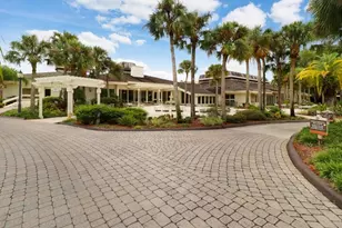 30303 Laurelwood Ln, Wesley Chapel, FL 33543 - Photo 75