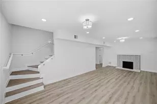 1315 22nd Ave S, Saint Petersburg, FL 33705 - Photo 9