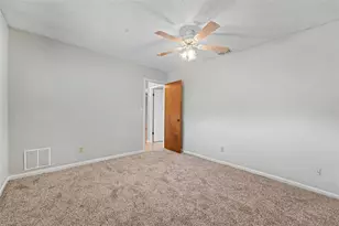 8741 Elm Leaf Ct, Port Richey, FL 34668 - Photo 21