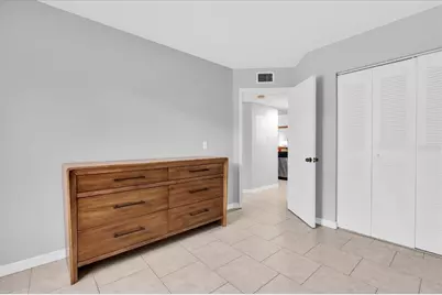 3001 58th Avenue S #1211, Saint Petersburg, FL 33712 - Photo 19