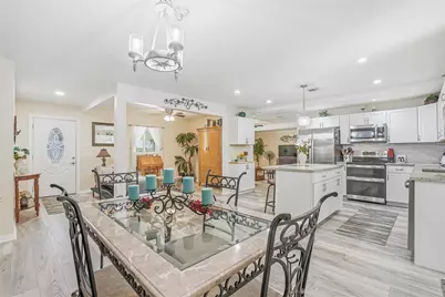 12109 Forest Hills Drive, Tampa, FL 33612 - Photo 23