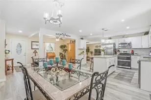 12109 Forest Hills Dr, Tampa, FL 33612 - Photo 23