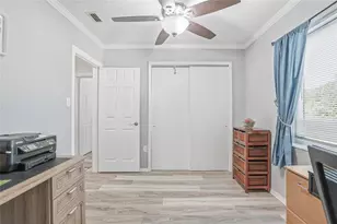 12109 Forest Hills Dr, Tampa, FL 33612 - Photo 35