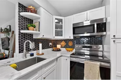 8039 Garden Drive #205, Seminole, FL 33777 - Photo 15