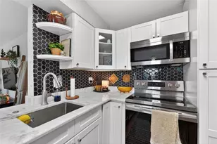 8039 Garden Dr, Seminole, FL 33777 - Photo 15
