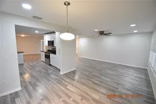 9107 Cypresswood Cir, Tampa, FL 33647 - Photo 9