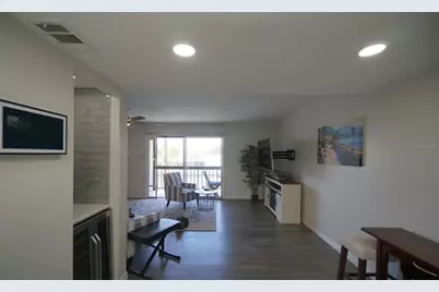 6325 Newtown Circle #B5, Tampa, FL 33615 - Photo 13