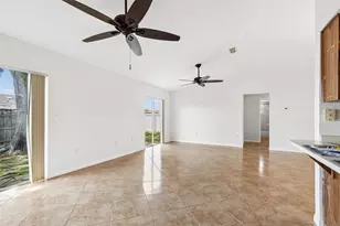 8272 Denise Dr E, Seminole, FL 33777 - Photo 13