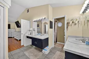 962 Edgehill Dr, Palm Harbor, FL 34684 - Photo 23