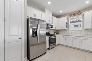 4647 Garofalo Rd, Wesley Chapel, FL 33543 - Photo 7