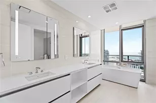 400 Central Ave, Saint Petersburg, FL 33701 - Photo 11