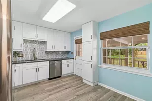 1304 E Knollwood St, Tampa, FL 33604 - Photo 7