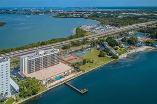 7100 Sunshine Skyway Ln S, Saint Petersburg, FL 33711 - Photo 9