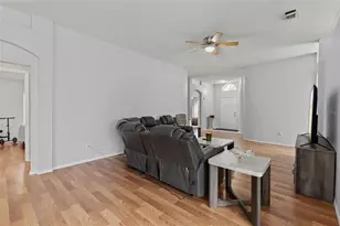 6808 Yardley Oaks Ct, Tampa, FL 33625 - Photo 19
