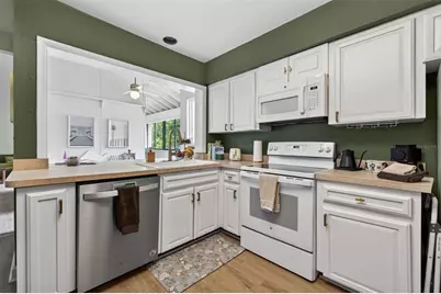 13405 Pine Lake Way #203, Tampa, FL 33618 - Photo 21