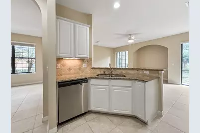 16615 Kingletside Court, Lithia, FL 33547 - Photo 11