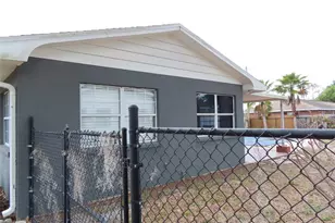 5702 Jacaranda Ave, Lakeland, FL 33809 - Photo 3