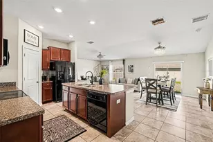 1733 Broad Winged Hawk Dr, Ruskin, FL 33570 - Photo 3
