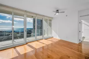 175 1st St S, Saint Petersburg, FL 33701 - Photo 5