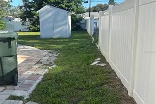1000 8th Ave SW, Largo, FL 33770 - Photo 9