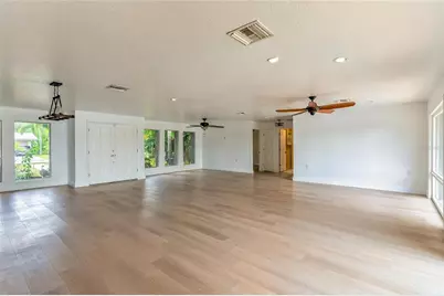 3225 Rosery Road NE, Largo, FL 33771 - Photo 11