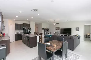 13608 Willow Bluestar Loop, Riverview, FL 33579 - Photo 9